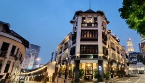 猩红 (The Scarlet) 酒店。