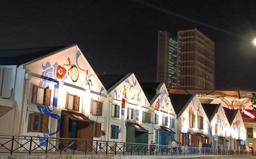淡蝶街的仓库 B 座。