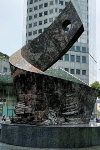 Progress and Advancement Statue by Taiwanese sculptor Yang Ying Feng.