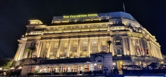 Fullerton Hotel.