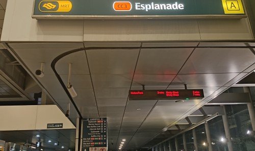 Go into Esplanade MRT at Exit A and go down the escalator.