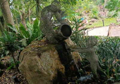Passing of Knowledge by Victor Tan Wee Tar on eastern end of Bandstand Hill.