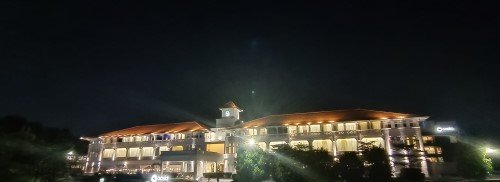 瞭望环路附近欣赏圣淘沙绿洲度假村。