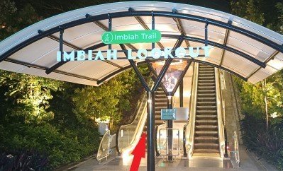 Imbiah Lookout 自动扶梯。