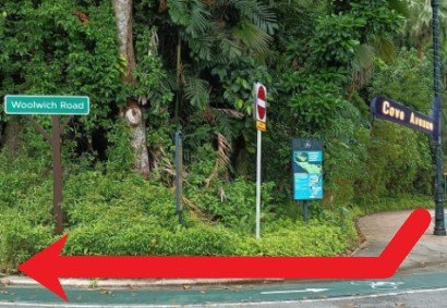 进入伍利奇路 (Woolwich Rd.)。
