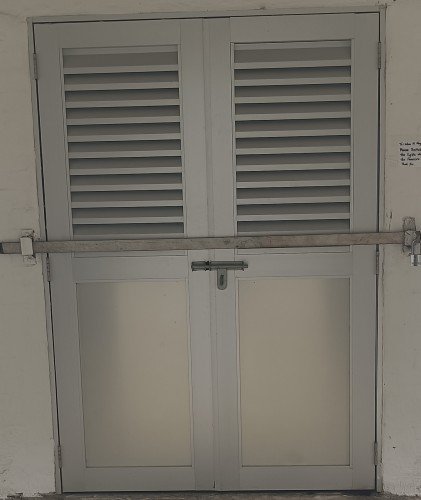 关川街78座：内置防空洞。.